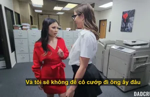 Đang ôn thi đại học mà nhìn chị nứng quá
