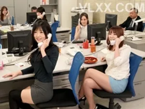 Em gái cùng cha khác mẹ bị địt hậu môn và xuất tinh vào âm đạo